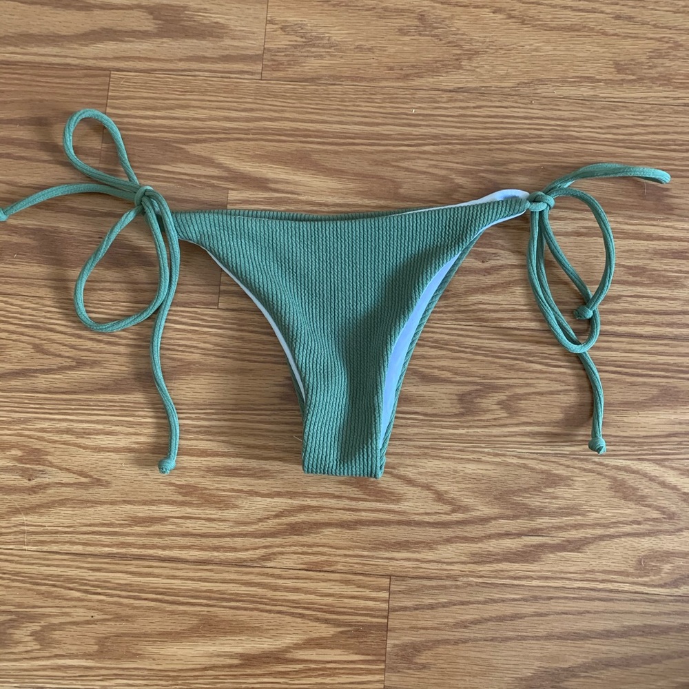 Bikini bottom